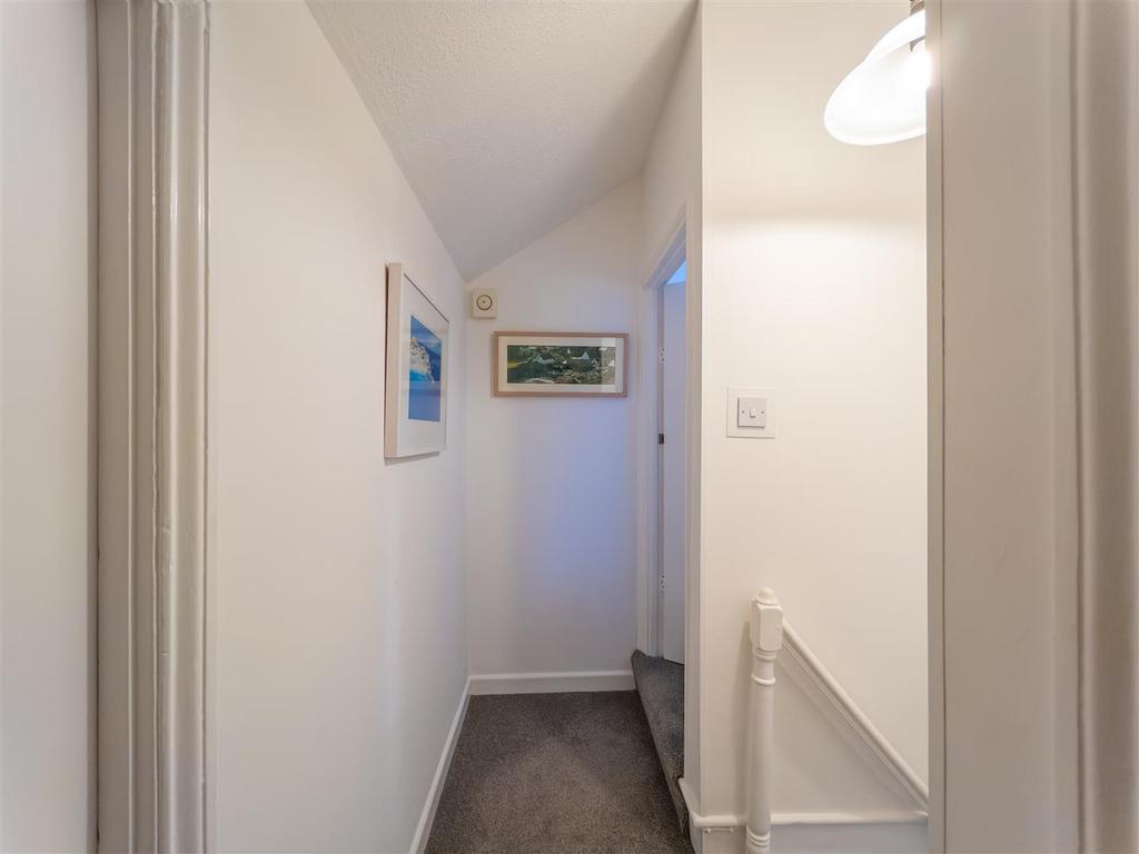 Lyndale, Helston-08.jpg