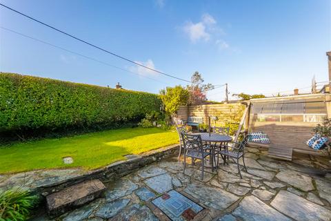 undefined, 4 Greenbank, Helston TR13