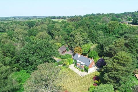 4 bedroom detached house to rent, Lane off of main rd, Uckfield TN22