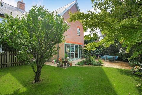 4 bedroom semi-detached house for sale, Palehouse Common, Uckfield TN22