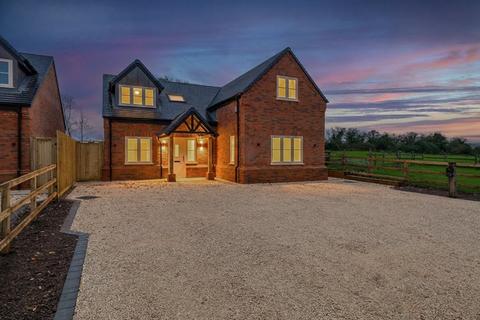 undefined, off The Green, Snitterfield, Stratford Upon Avon, CV37