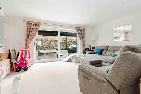 3 bedroom semi-detached house for sale, New Barn Lane, Uckfield TN22