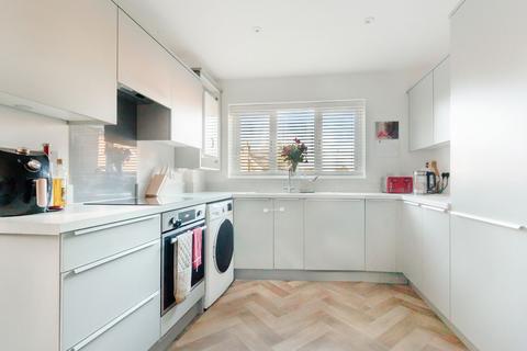 3 bedroom semi-detached house for sale, New Barn Lane, Uckfield TN22