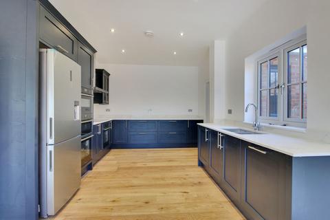 5 bedroom semi-detached house for sale, Worth Lane, Uckfield TN22