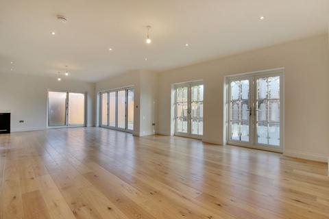 5 bedroom semi-detached house for sale, Worth Lane, Uckfield TN22