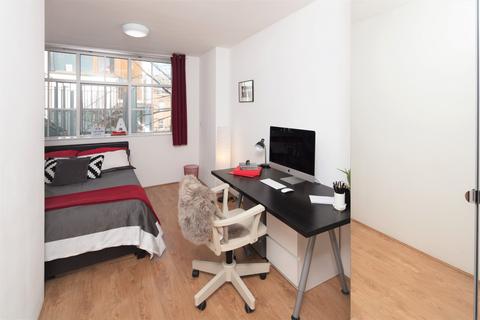 undefined, Thane Villas, Finsbury Park, Greater London, N7