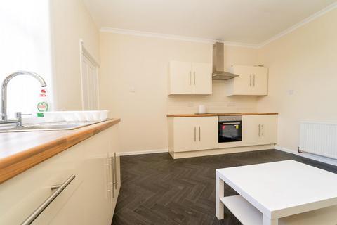 3 bedroom terraced house to rent, Cog Lane, Lancashire BB11