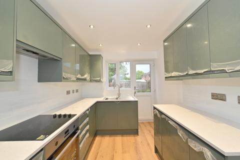 undefined, London E14