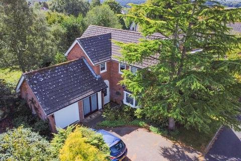 4 bedroom detached house for sale, Nursery Field, Uckfield TN22