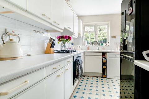 2 bedroom semi-detached house for sale, Goldcrest Drive, Uckfield TN22