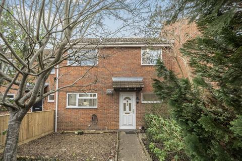2 bedroom terraced house for sale, Queens Road, Carterton, Oxfordshire, OX18