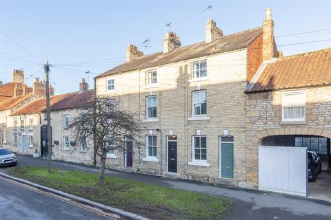 3 bedroom character property for sale, Eastgate, Pickering