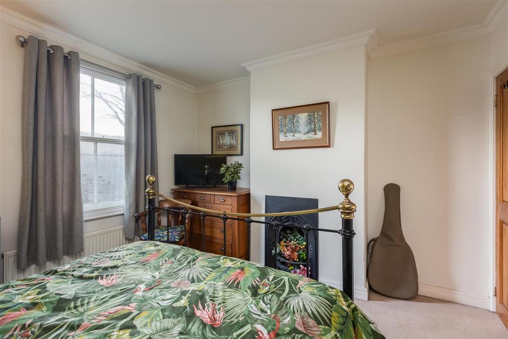 Eastgate 51 Bedroom 1-2.jpg