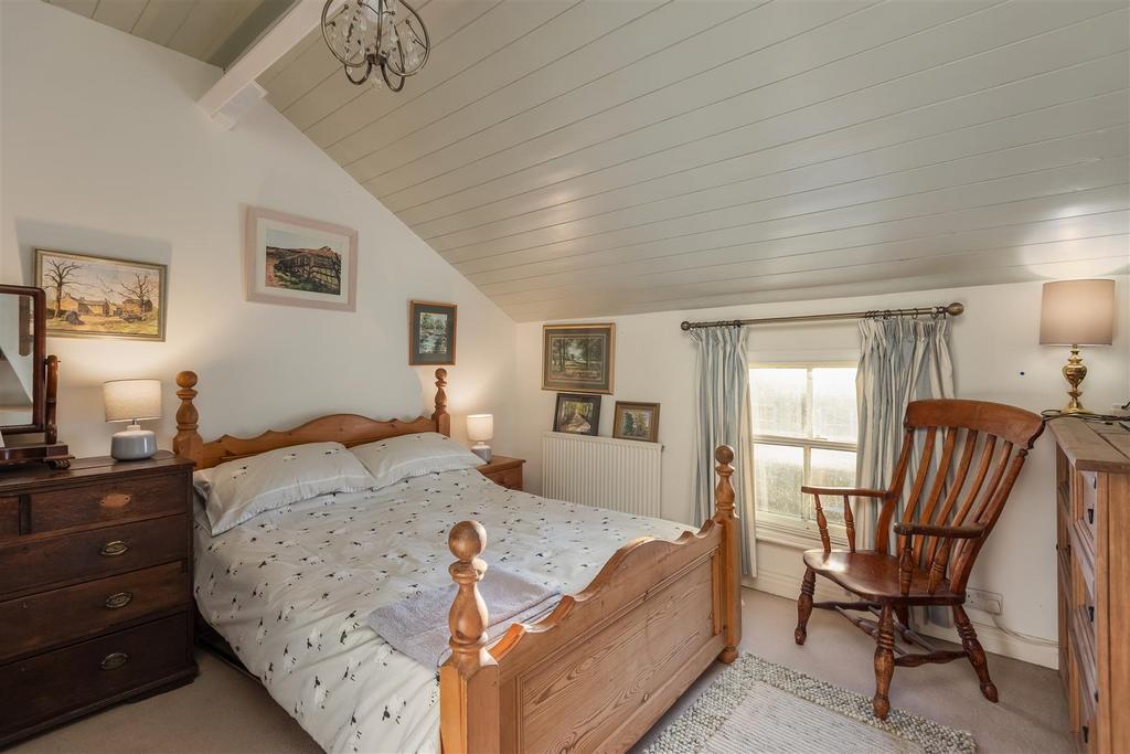 Eastgate 51 Bedroom 2-1.jpg