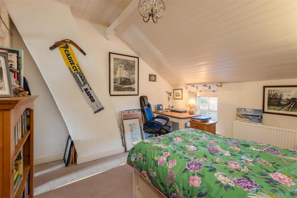 Eastgate 51 Bedroom 3-2.jpg