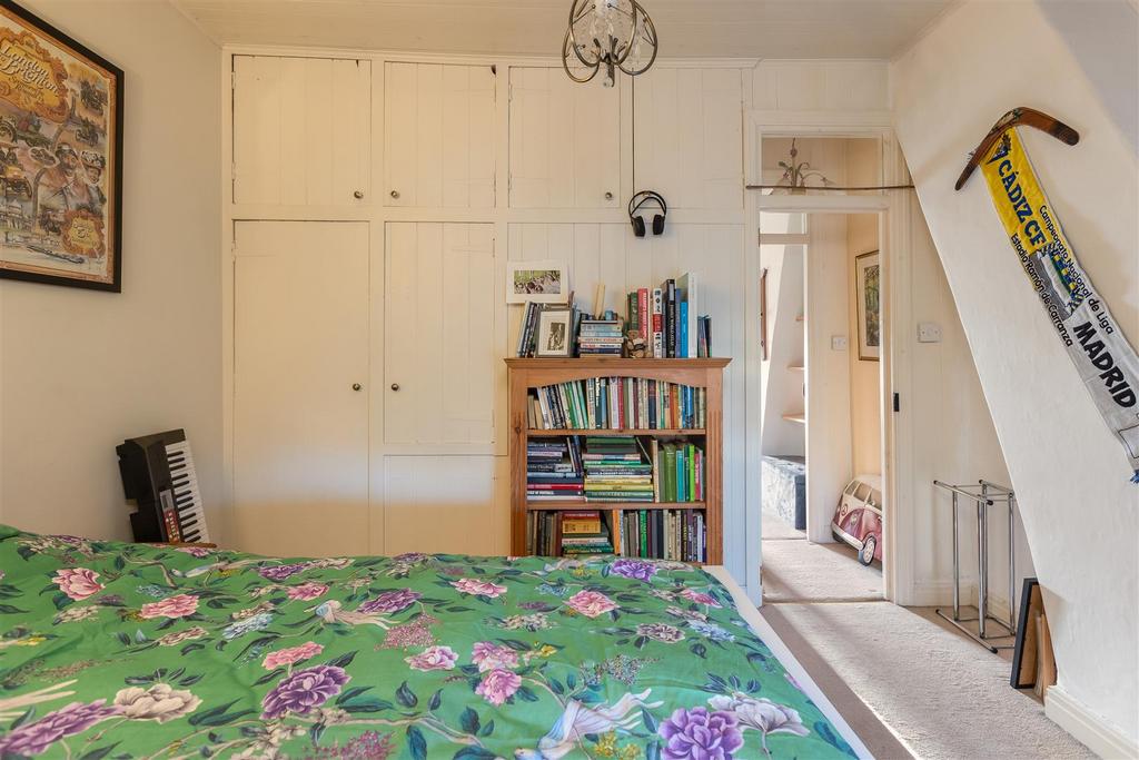 Eastgate 51 Bedroom 3-3.jpg