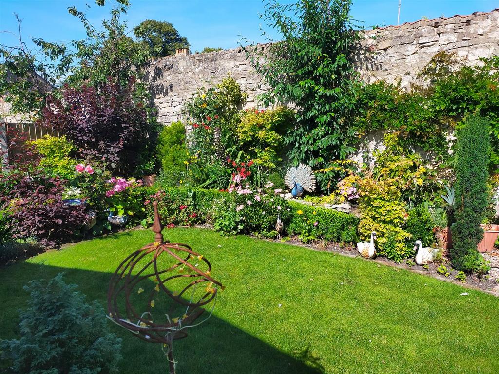 Eastgate 51 Vendor Shot-4.jpg