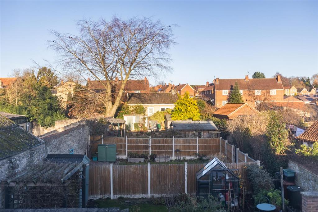 Eastgate 51 Bedroom 3-4.jpg