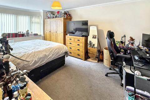 4 bedroom detached bungalow for sale, Westdown Road, Bournemouth, BH11 9