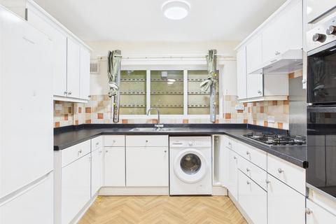 3 bedroom terraced house to rent, Forfar Walk, Birmingham