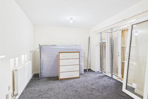 3 bedroom terraced house to rent, Forfar Walk, Birmingham