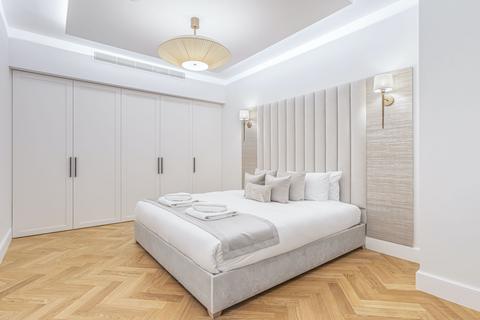 undefined, Wigmore Place, London, W1U