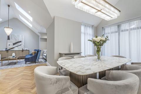 4 bedroom mews to rent, Wigmore Place, London, W1U