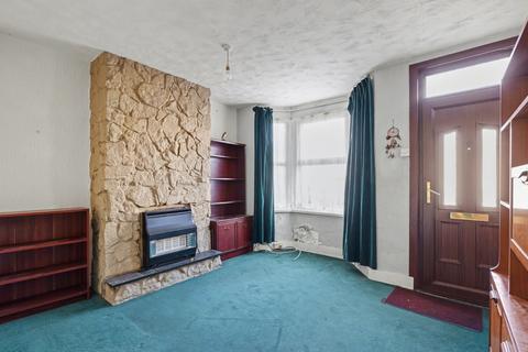 3 bedroom terraced house for sale, St. Johns Road, Gillingham,