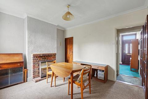3 bedroom terraced house for sale, St. Johns Road, Gillingham,