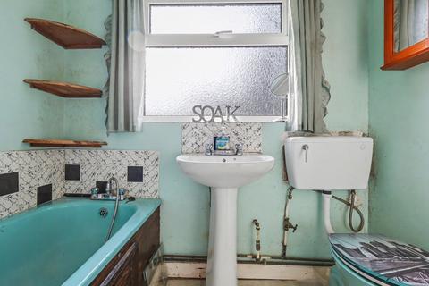 3 bedroom terraced house for sale, St. Johns Road, Gillingham,