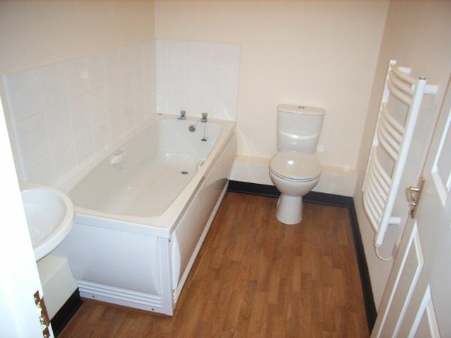 P1049 Bathroom.JPG