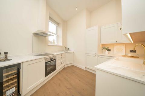 undefined, Park Road, Kingston Upon Thames KT1