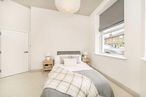 undefined, Park Road, Kingston Upon Thames KT1