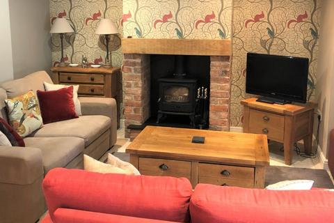 undefined, Red Squirrel Cottage, Dulas, Ynys Môn