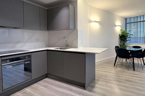 2 bedroom flat to rent, New Horizons Court
