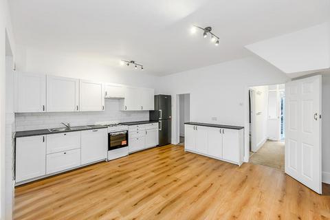 undefined, Grove Park Avenue, Chingford, E4