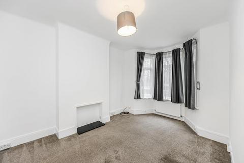 undefined, Grove Park Avenue, Chingford, E4