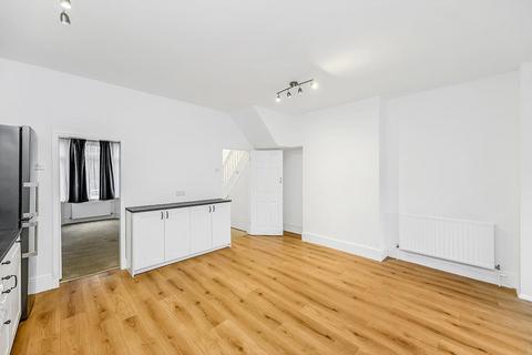 undefined, Grove Park Avenue, Chingford, E4