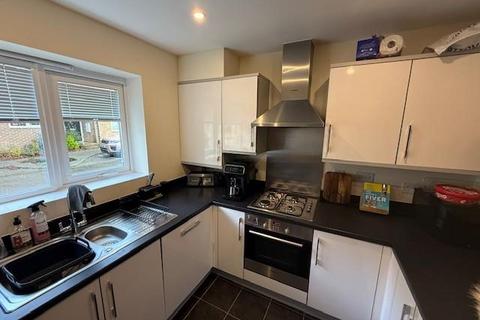 3 bedroom terraced house to rent, Rainbow Square, Shoreham by Sea