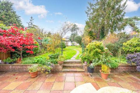 3 bedroom semi-detached house for sale, Birchen Grove, London NW9