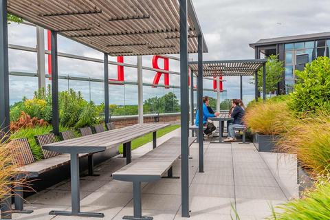 3 bedroom townhouse for sale, Stoke Gardens, Slough SL1