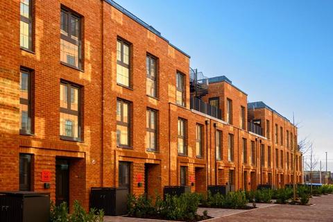 3 bedroom townhouse for sale, Horlicks Quarter, Stoke Gardens, Slough SL1
