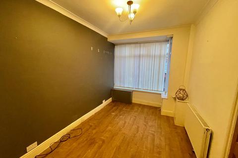2 bedroom terraced house to rent, Preston Road , Birmingham B26