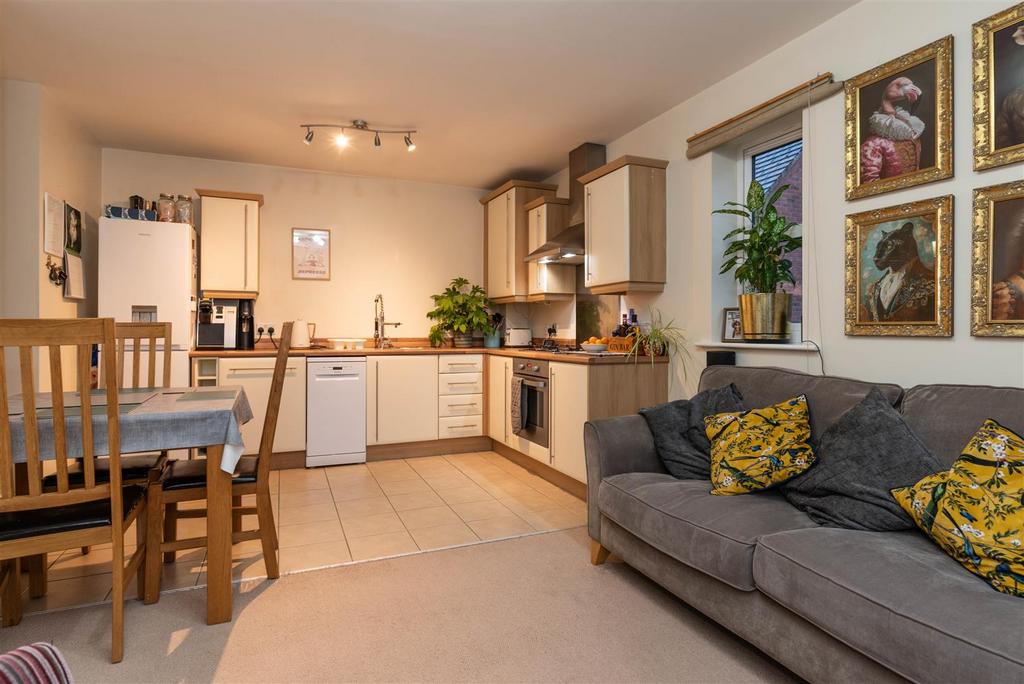 Living Kitchen &amp; Dining