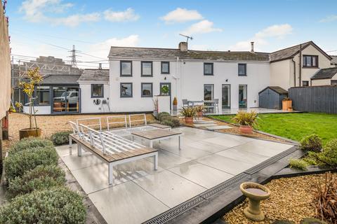 3 bedroom end of terrace house for sale, Llewellyns Row, Llanelly Hill, Abergavenny