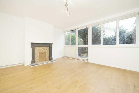 undefined, Smithy Street, London E1