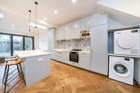 undefined, Camborne Avenue, London W13