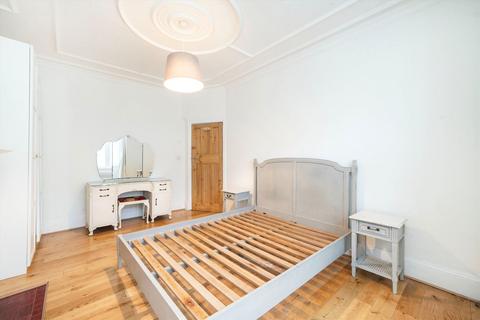 undefined, Camborne Avenue, London W13