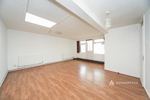 undefined, Neptune Square, Dunstable LU5