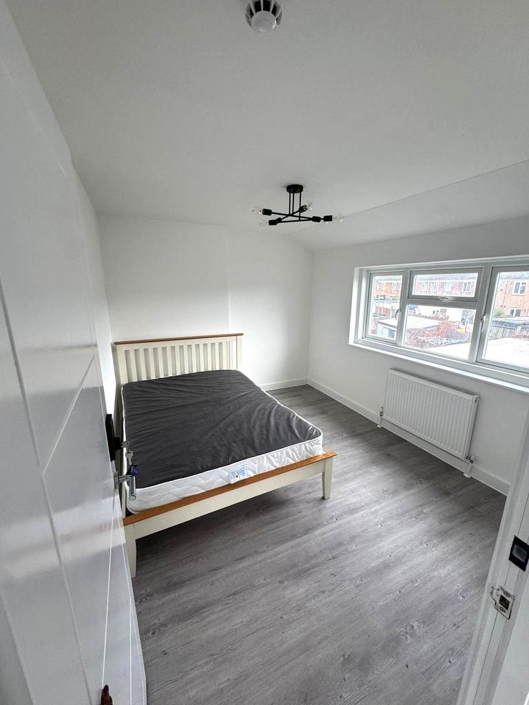Room -1